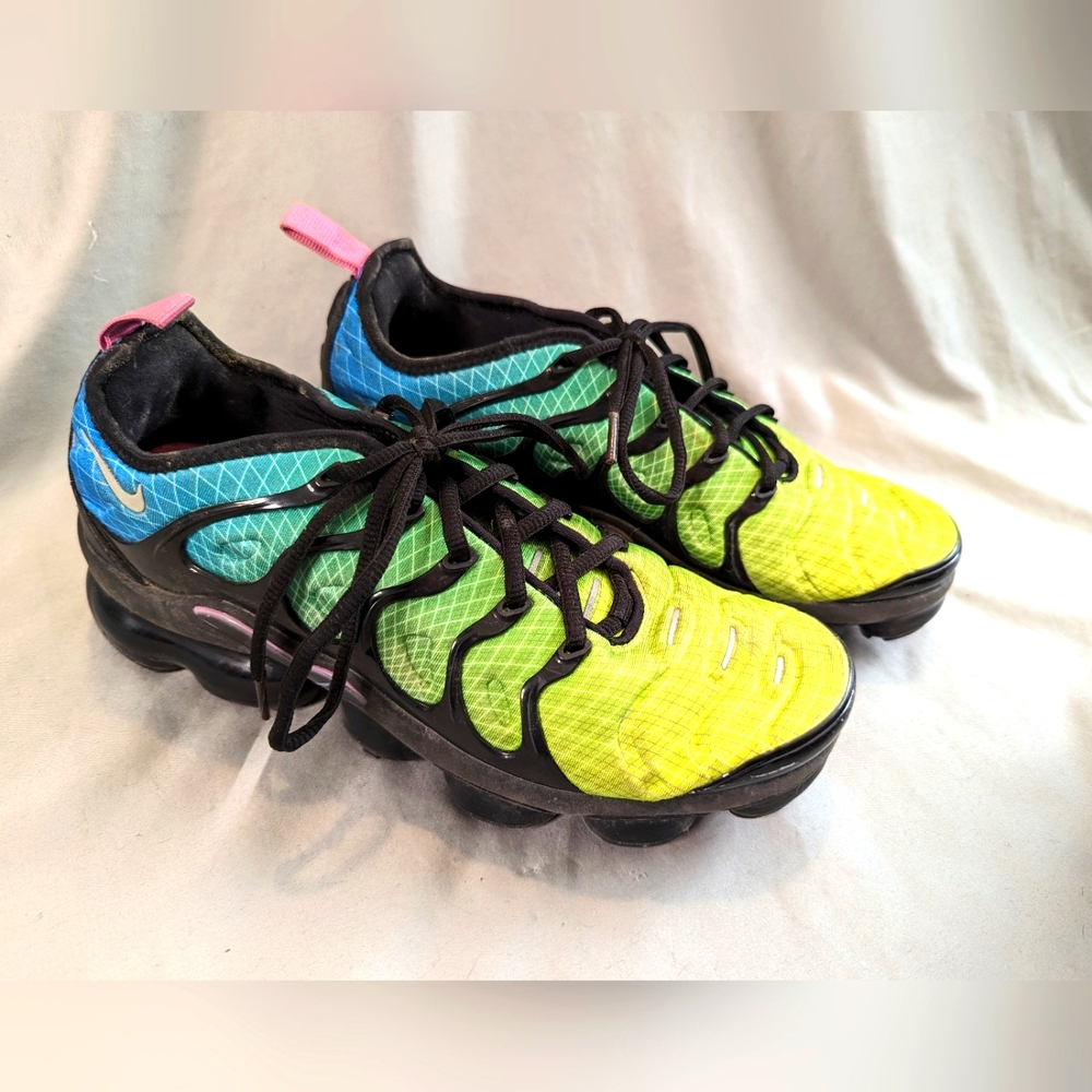 Nike Air VaporMax Plus Aurora Green Size 8, EU size 41
